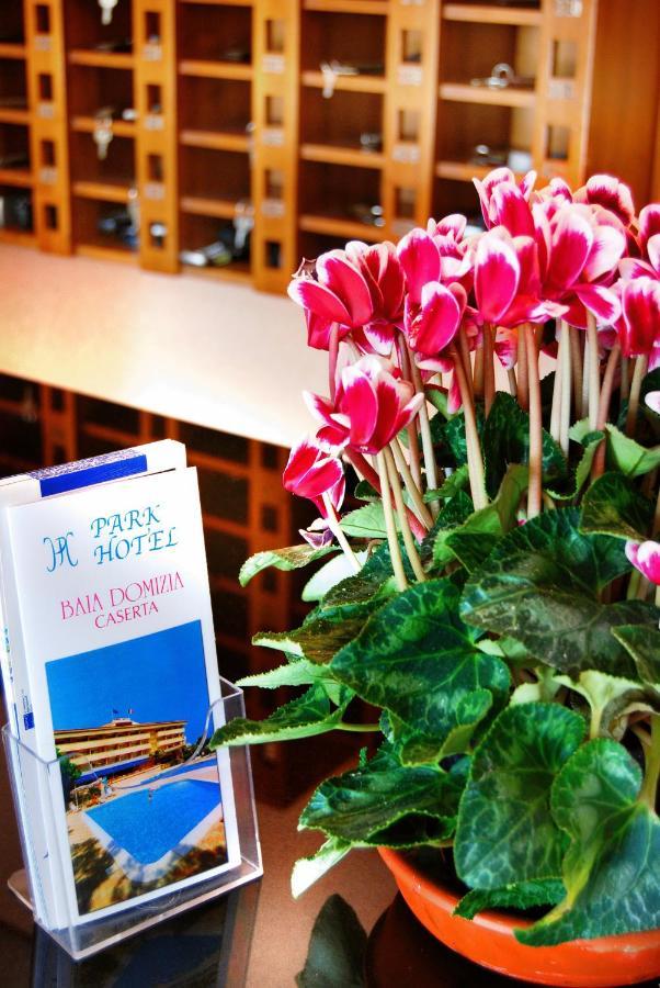 Park Hotel Baia Domizia Ngoại thất bức ảnh